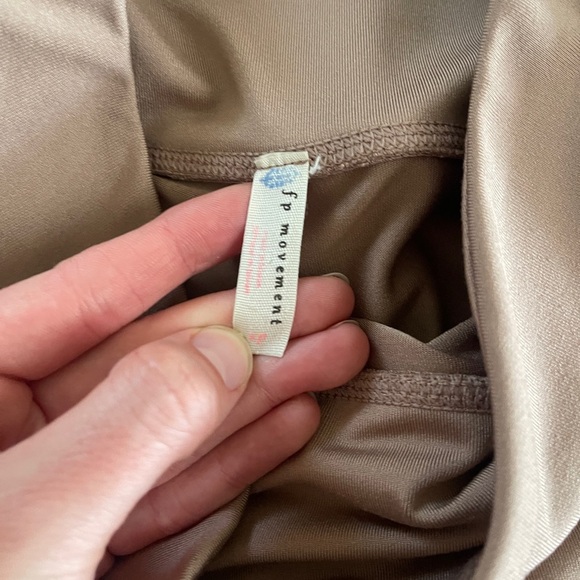 FREE PEOPLE MOVEMENT CLAY HIGH RISE MESH LEGGING SIZE SMALL full length - Picture 5 of 10